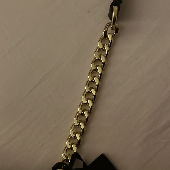 DKNY BLACK AND GOLD CROSSBODY HANDBAG - Picture 4 of 12